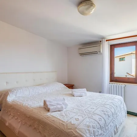 Flamingo Gasthuis Santa Maria Navarrese